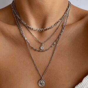 Boho silver necklace N583